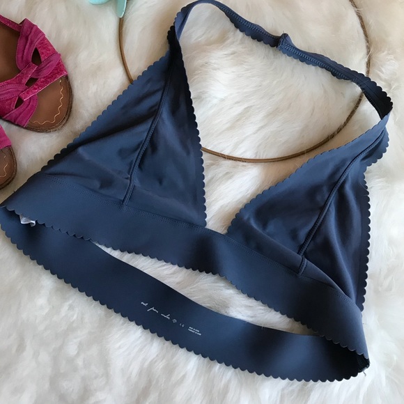 Urban Outfitters Other - Urban Outfitters Out From Under Scalloped Bralette